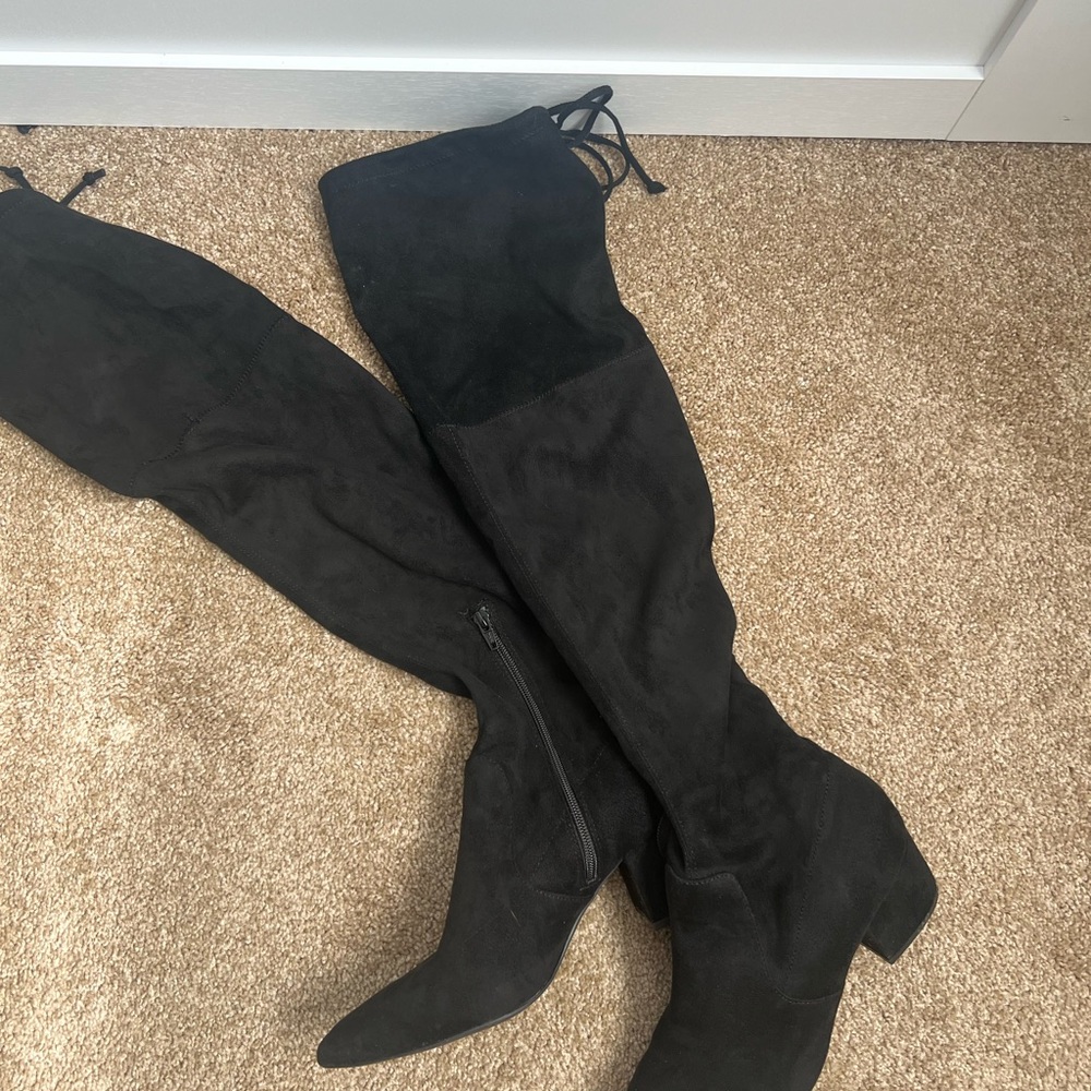 Boots - Picture 4 of 5